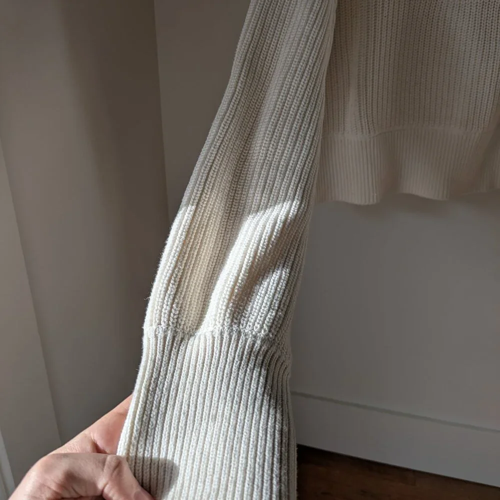White Knit Zip up sweater - Picture 5 of 7